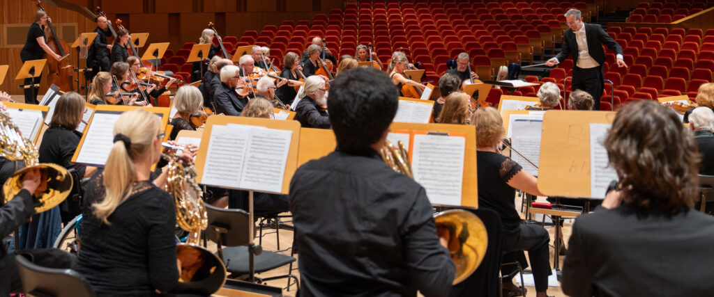 orchester-full-w